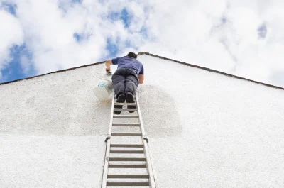 Peinture extérieure à Paule — façades et ravalement